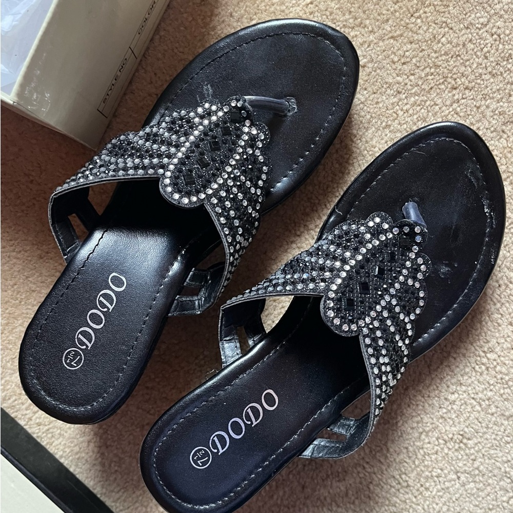 DODO Black Beaded Women's Wedge Sandals size 7.5 - Picture 5 of 7